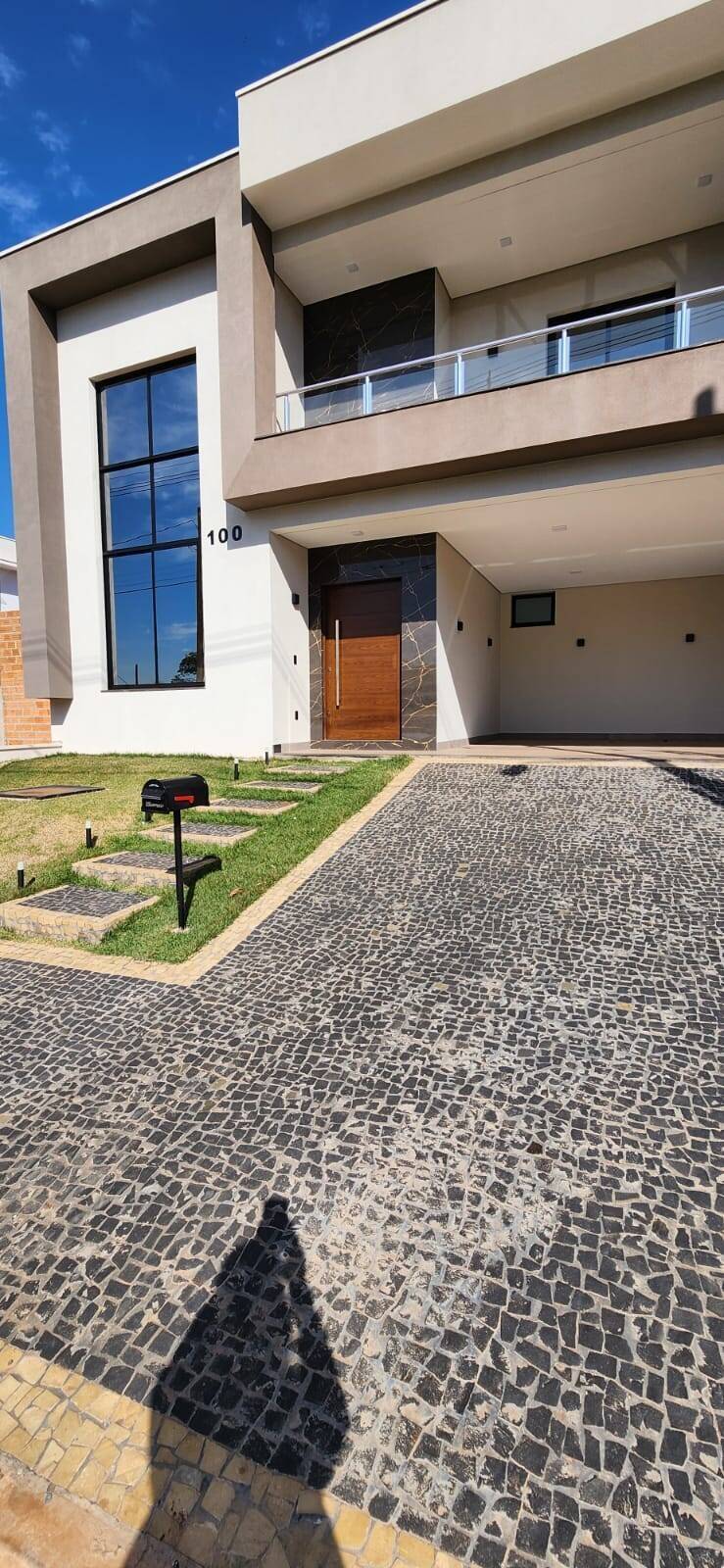 #102 - Casa para Venda em Araraquara - SP