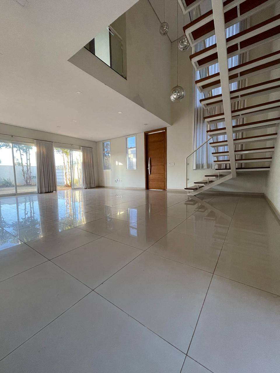 #327 - Casa para Venda em Araraquara - SP