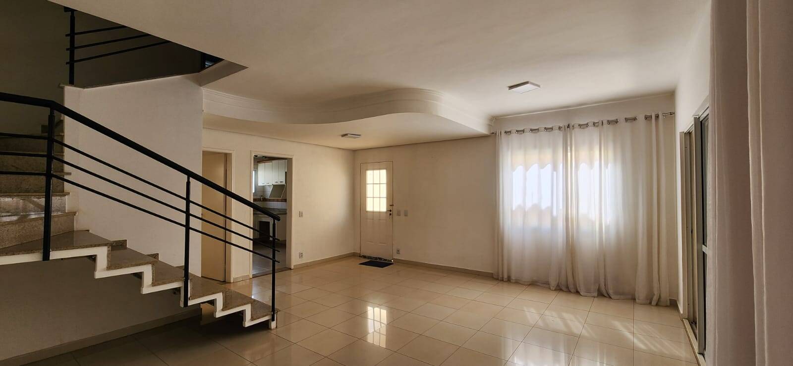 #346 - Casa para Locação em Araraquara - SP
