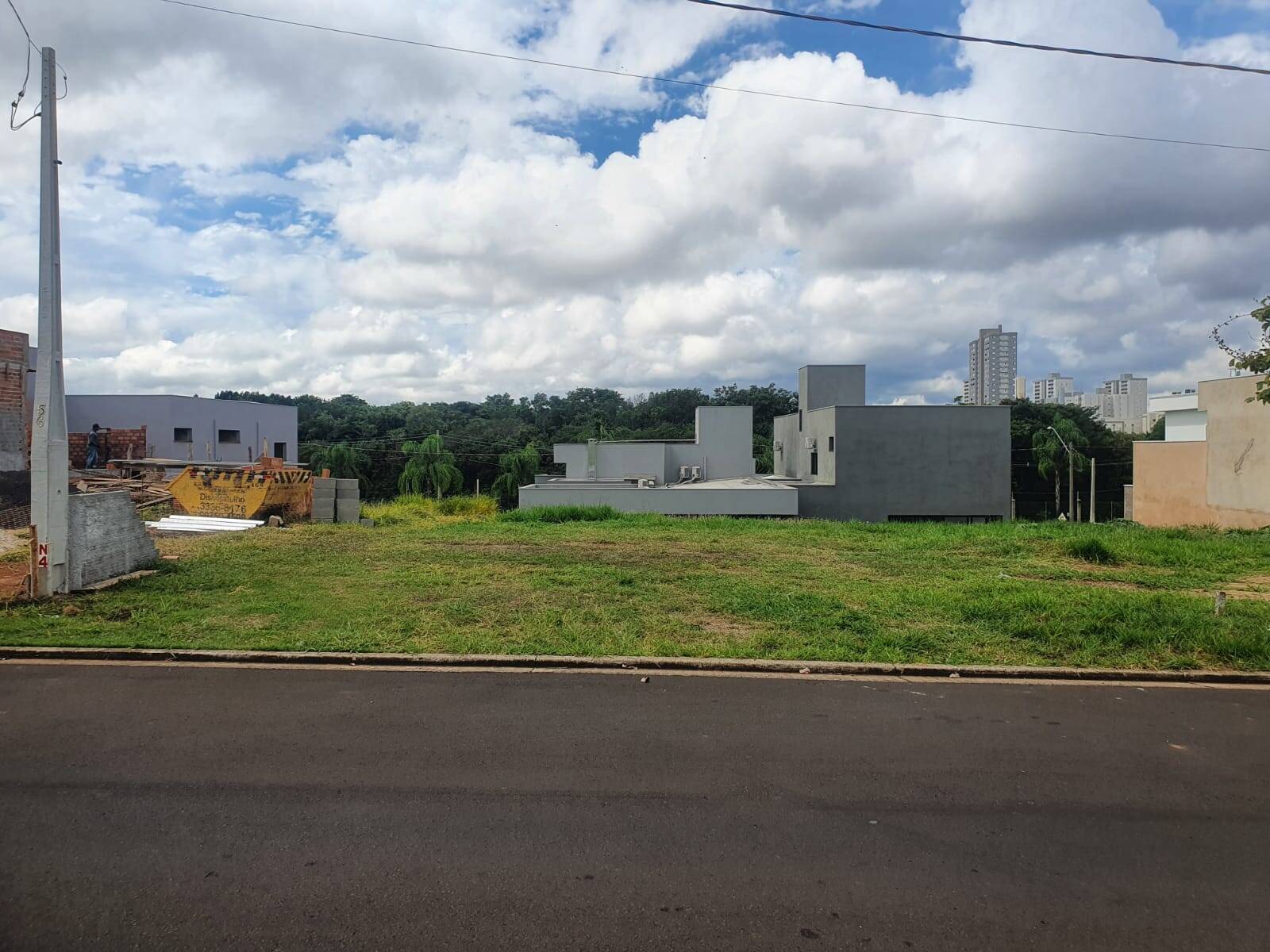 #357 - Terreno em condomínio para Venda em Araraquara - SP
