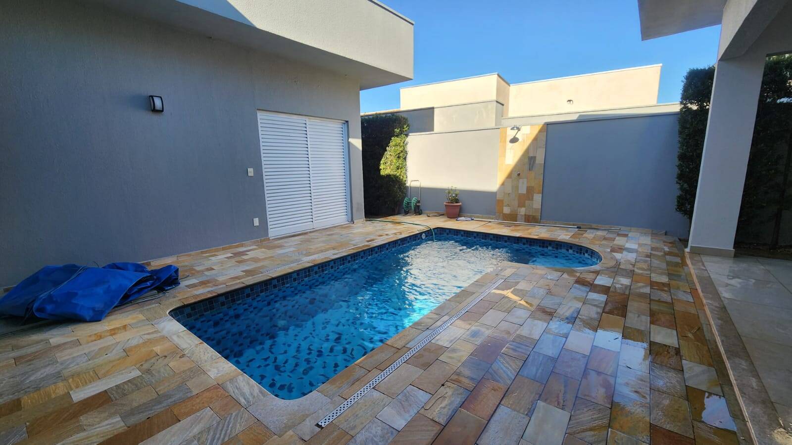 #438 - Casa em condomínio para Locação em Araraquara - SP