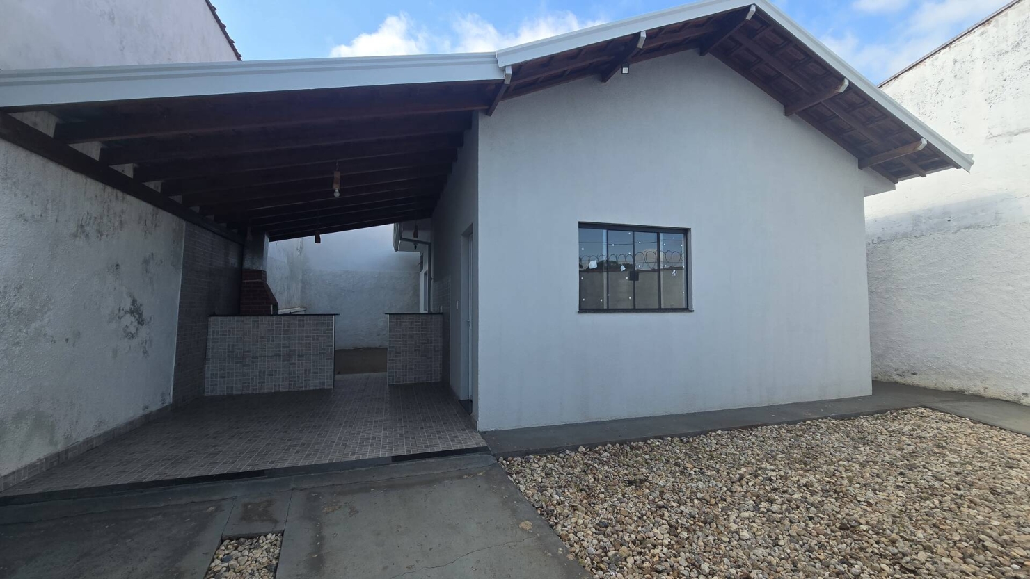 VENDO CASA 2 DORMITORIOS, SENDO 1 SUITE, JD TAMOIO, ARARAQUARA SP