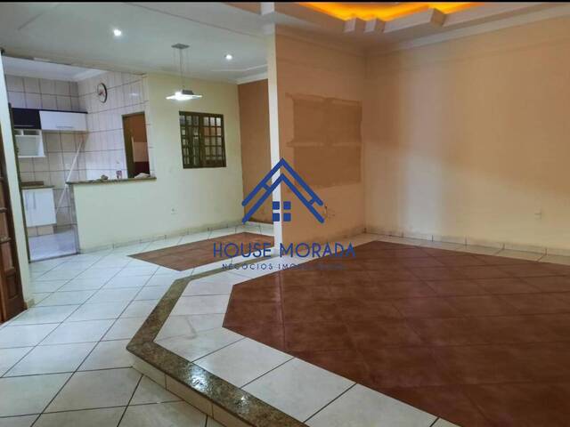 #83 - Casa para Venda em Araraquara - SP