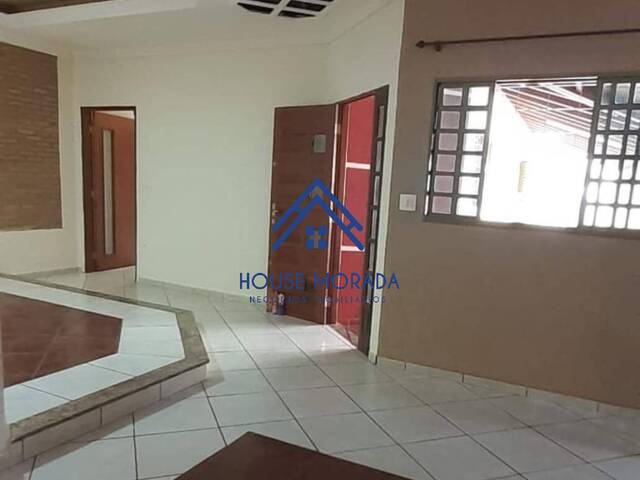#83 - Casa para Venda em Araraquara - SP