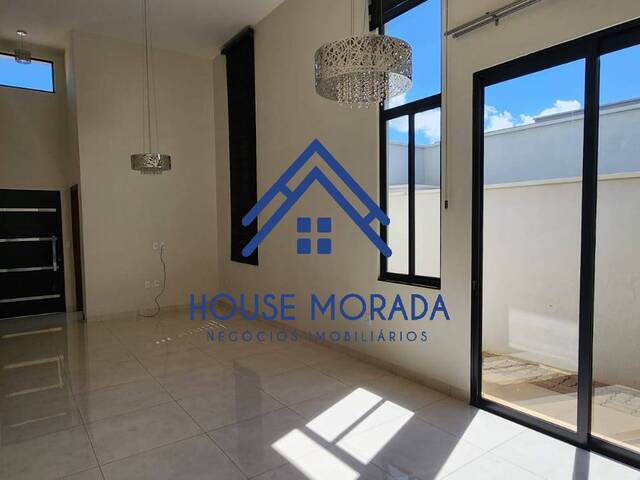 #203 - Casa para Venda em Araraquara - SP