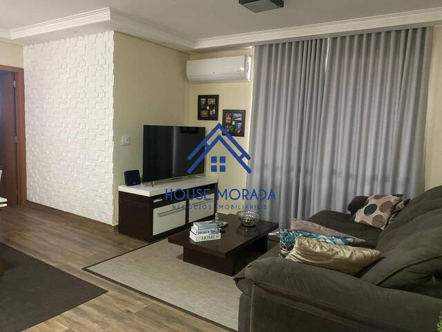 #460 - Apartamento para Venda em Araraquara - SP