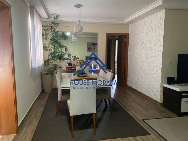 #460 - Apartamento para Venda em Araraquara - SP