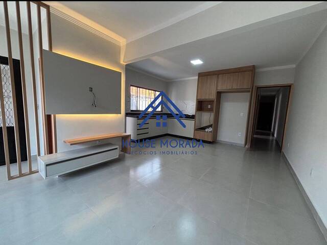 #489 - Casa para Venda em Araraquara - SP