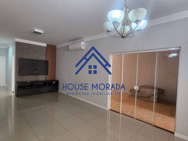 #490 - Casa para Venda em Araraquara - SP