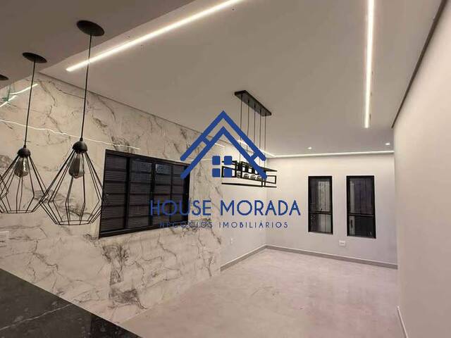 #534 - Casa para Venda em Araraquara - SP