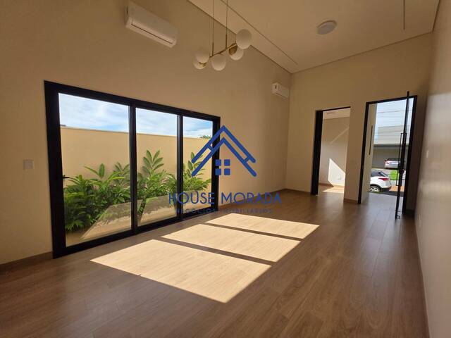 #568 - Casa para Locação em Araraquara - SP