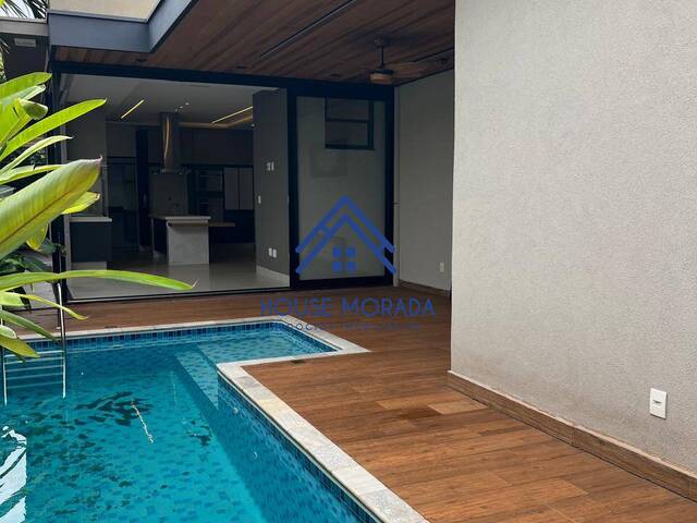 Casa para Venda em Araraquara - 2