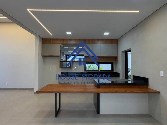 Casa para Venda em Araraquara - 3