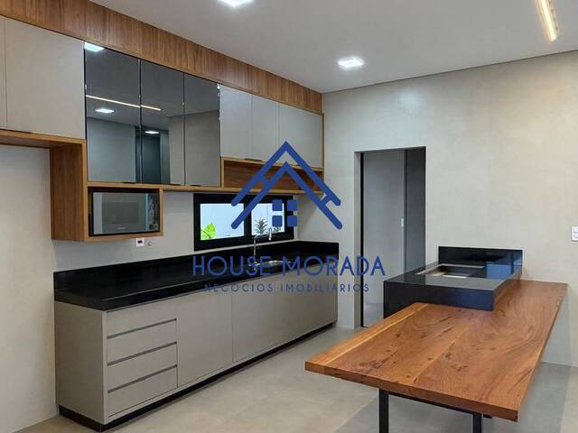 Casa para Venda em Araraquara - 2