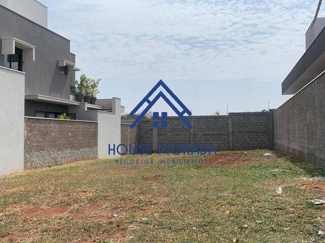 #149 - Casa em condomínio para Venda em Araraquara - SP