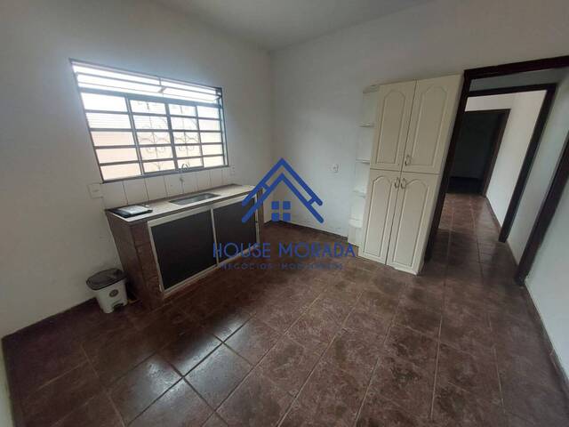 #177 - Casa para Venda em Américo Brasiliense - SP
