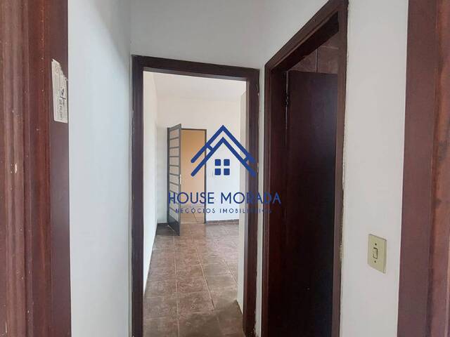 Casa para Venda em Américo Brasiliense - 4