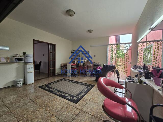 #207 - Casa para Venda em Américo Brasiliense - SP