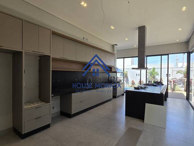 Casa para Venda em Araraquara - 3