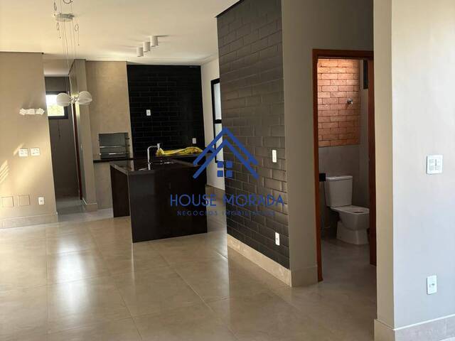 Casa para Venda em Araraquara - 2