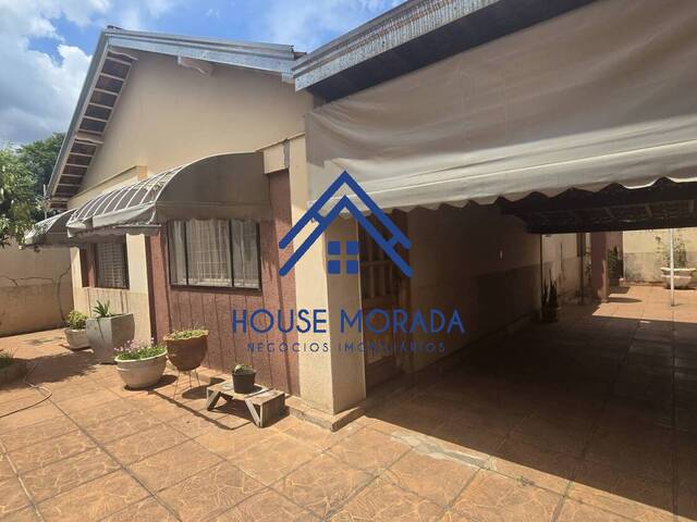 #285 - Casa para Venda em Américo Brasiliense - SP