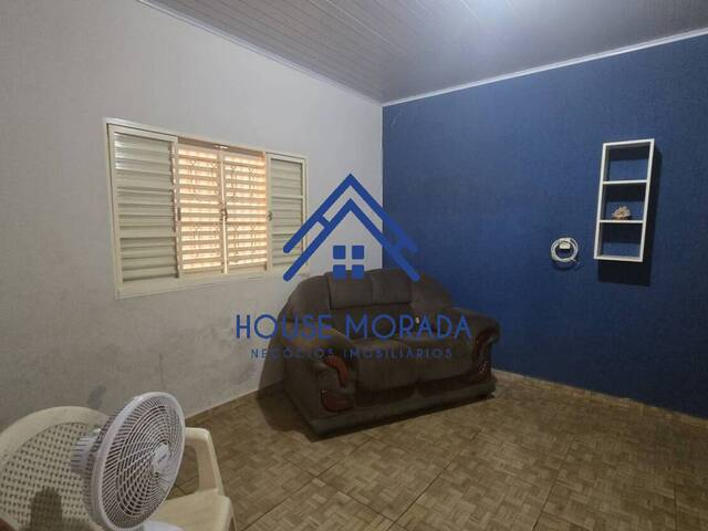 #285 - Casa para Venda em Américo Brasiliense - SP