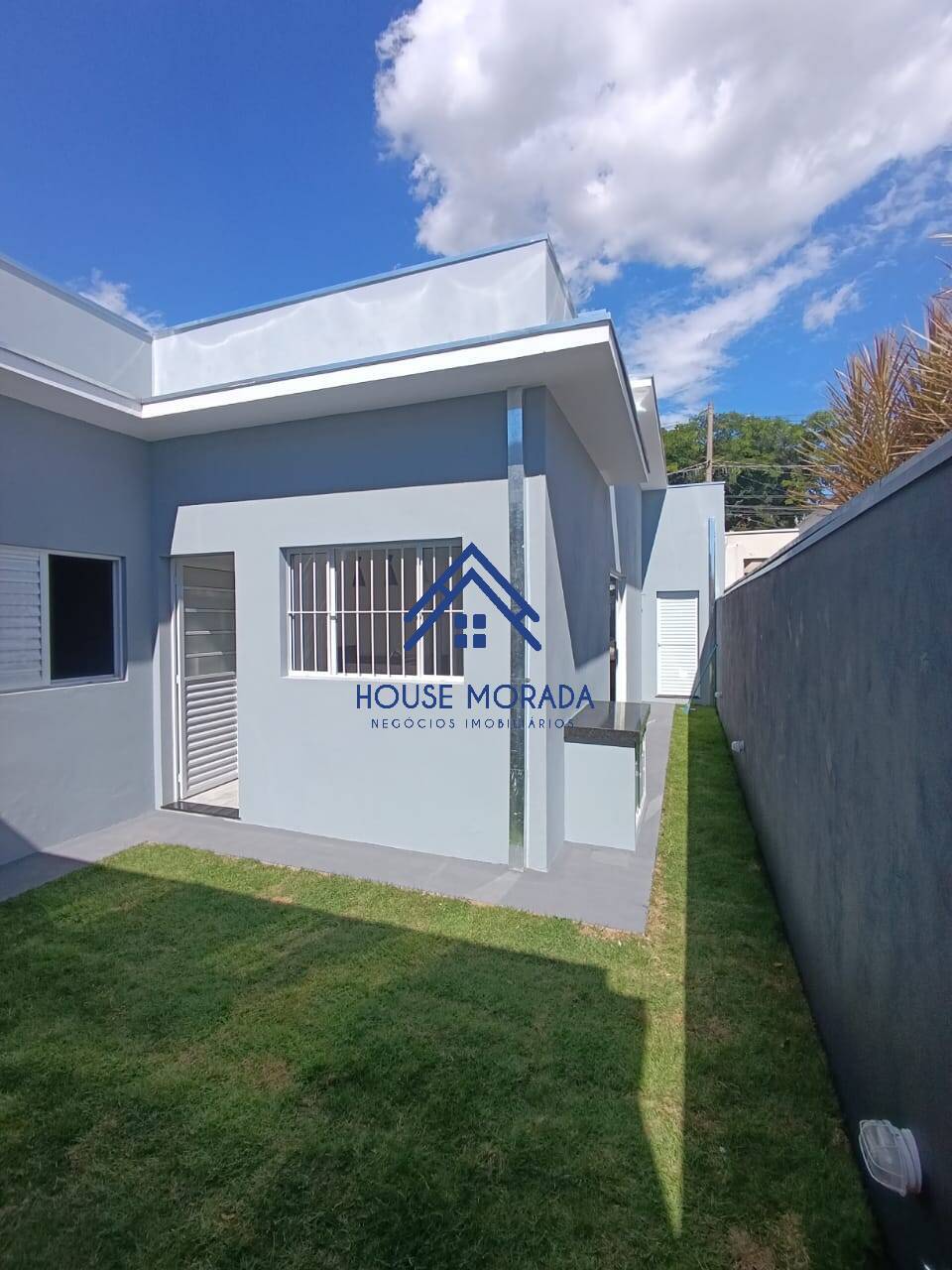 VENDO CASA 03 DORMITÓRIOS SENDO 01 SUÍTE CONDOMINIO ALVORADA AQA SP