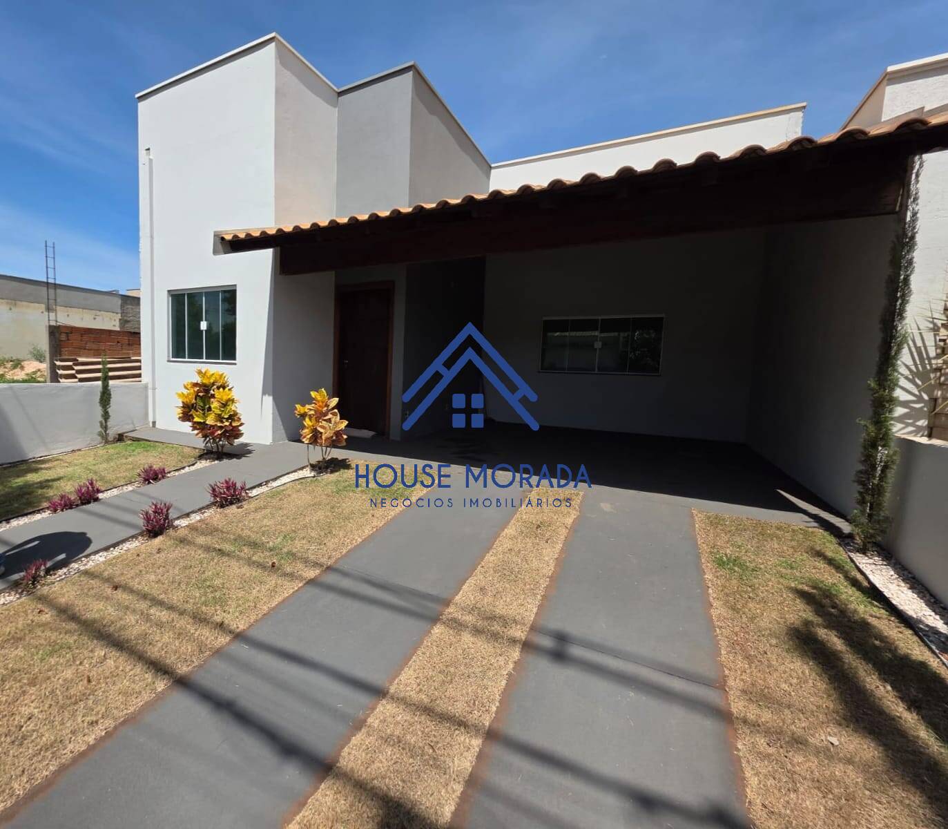 VENDO CASA 2 DORMIT SENDO 1 SUÍTE COM CLOSET COND ALVORADA AQA SP