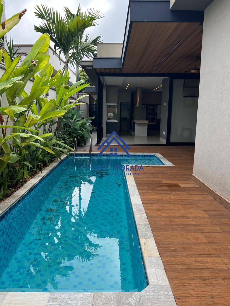 VENDO CASA 03 SUÍTES C/CLOSET COM PISCINA CONDOMÍNIO TIPUANAS ARARAQUARA SP