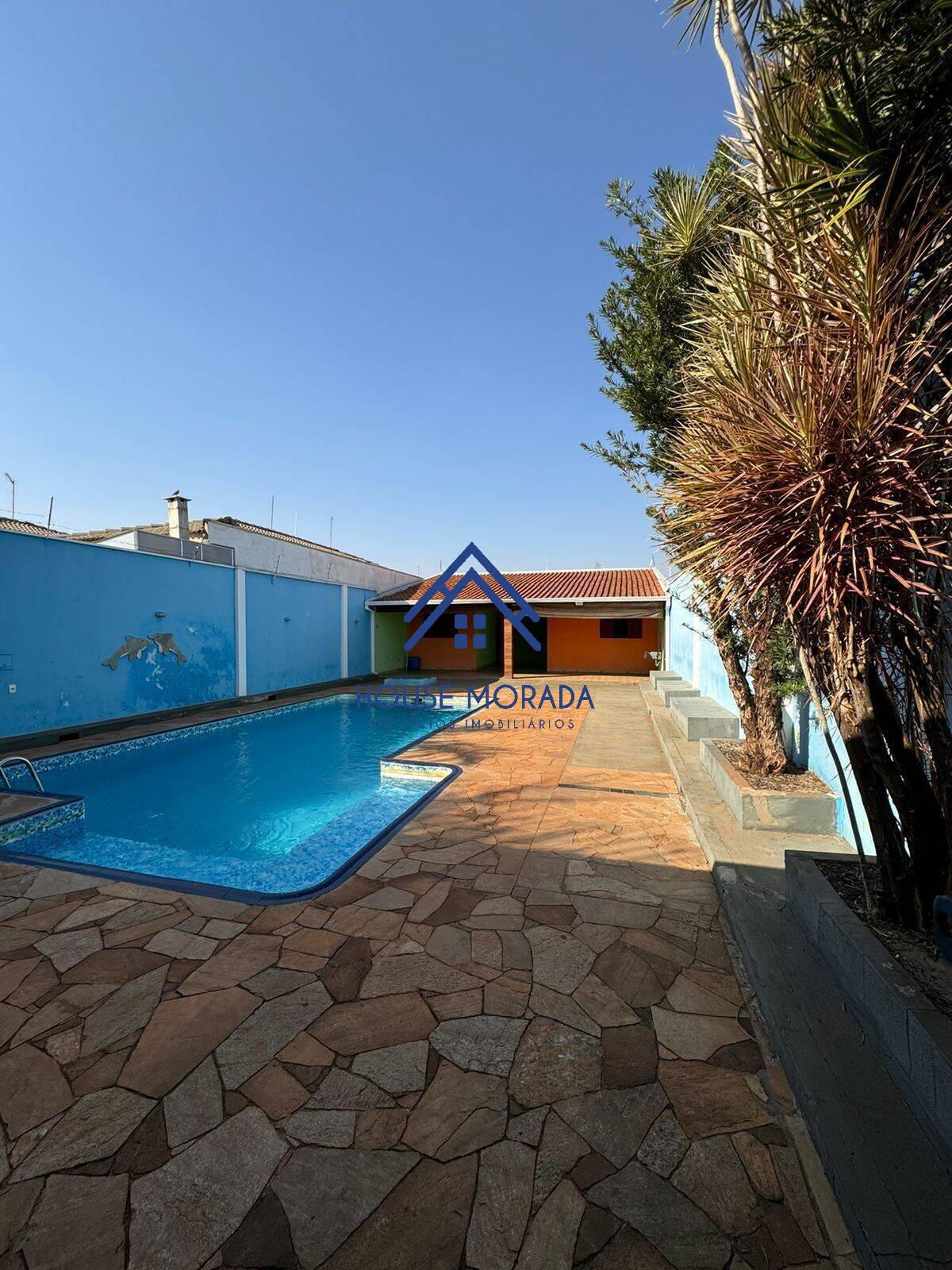 VENDO ÁREA DE LAZER GRANDE 02 DORMITÓRIOS PROX SESI VILA XAVIER ARARAQUAR