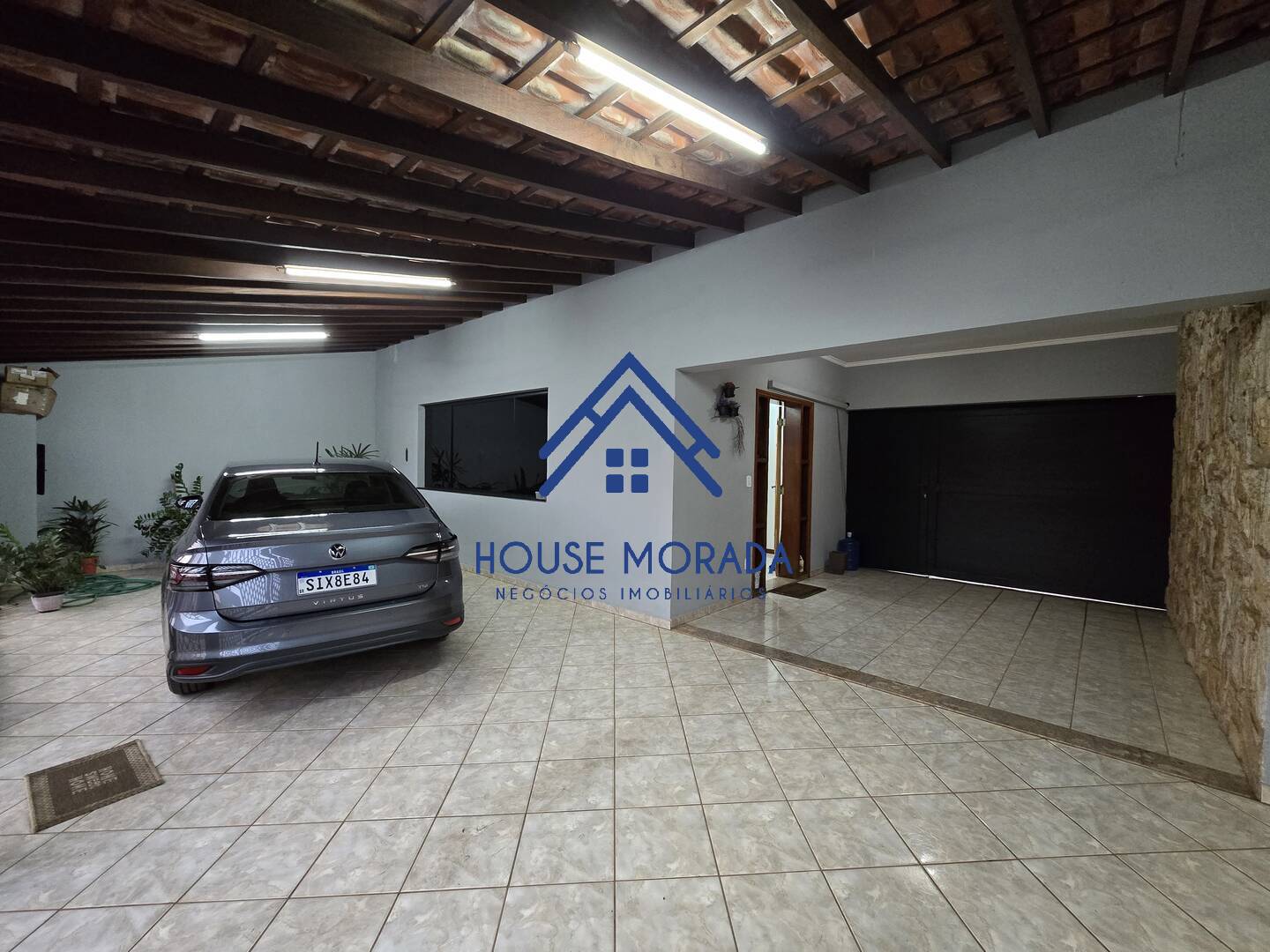 VENDO CASA 3 DORMITÓRIOS, SENDO 1 SUITE, PISCINA, EDÍCULA JD ESTAÇOES