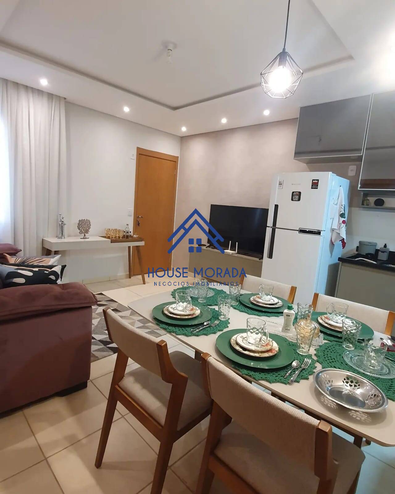 VENDO APARTAMENTO COM PLANEJADOS 02 DORMITÓRIOS VITTA CAMPUS VILLE I AQA SP