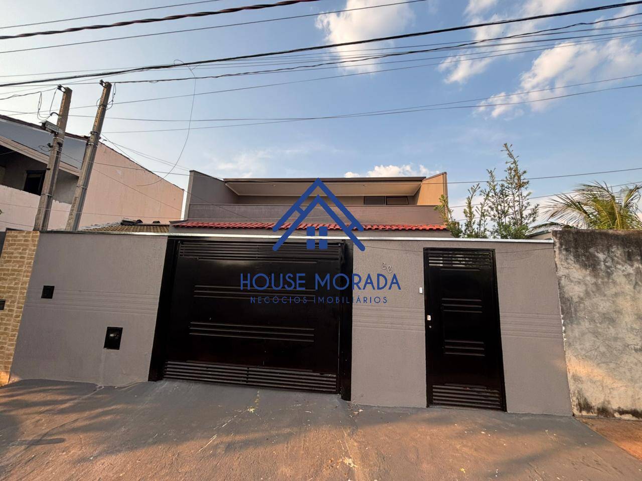 VENDO SOBRADO 03 DORMITÓRIOS LUPO II ARARAQUARA SP