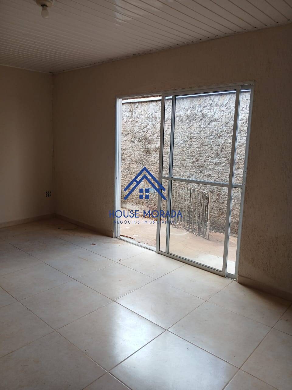 VENDO CASA 02 DORMITÓRIOS JD IGUATEMI ARARAQUARA SP
